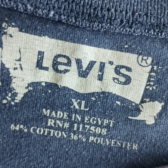 Vintage Levi's Blue Long Sleeve Shirt - XL - Cotton/Polyester blend - Picture 7 of 8